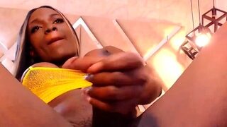 Attractive Exotic Ebony TS whith Nice Tits on Webcam Part2