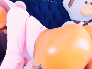 Tranny Fuck Her Ass With Dildo