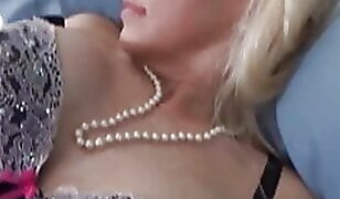 Geile reife Mutter wird von Stiefsohn besahnt