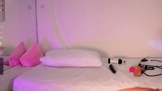 Love Chat Big Boobs Brunette Masturbating For Cam