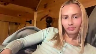 Solo ebony masturbation shemale cumming